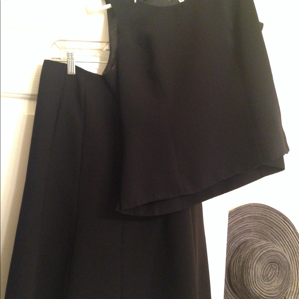 Jones NY Top sz 6 w/ Calvin Klein skirt Suit sz 8